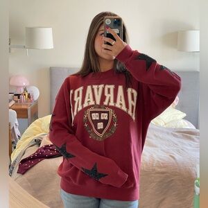 Harvard Gameday Sweatshirt w Black Stars